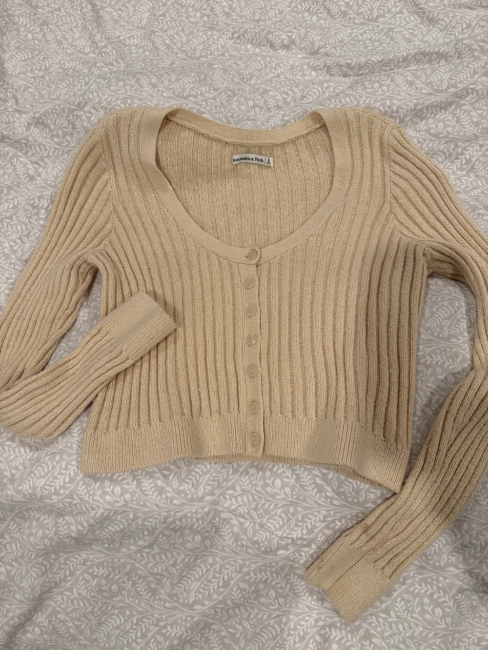 Abercrombie & Fitch Ribbed Cropped Button-Front Cardigan - Beige